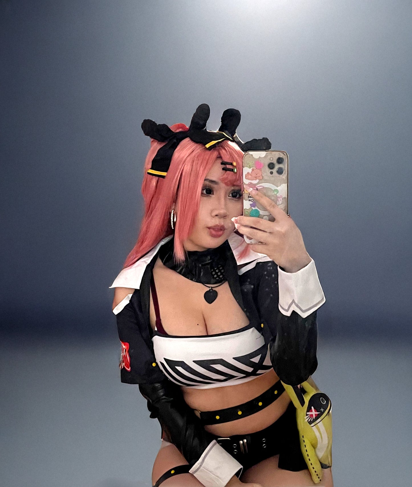 Victorious Zenless Zone Zero Nicole Demara Cosplay
