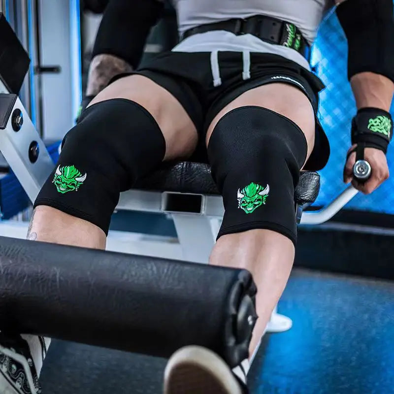 VIctorious Demon Knee Sleeves 7mm (1 Pair) Compression Knee Braces