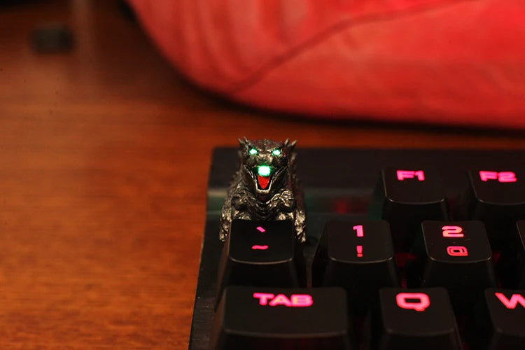 Victorious Godzilla Personalized Keycaps Handmade Resin three-dimensional light transmission/ Mechanical Keyboard