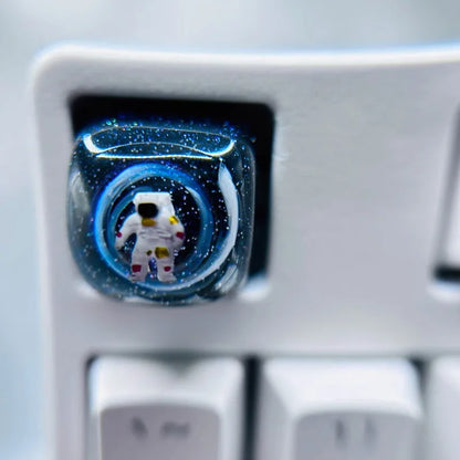 Victorious Star Astronauts Keycaps Resin Keyboard Cap DOM Profile Cartoon