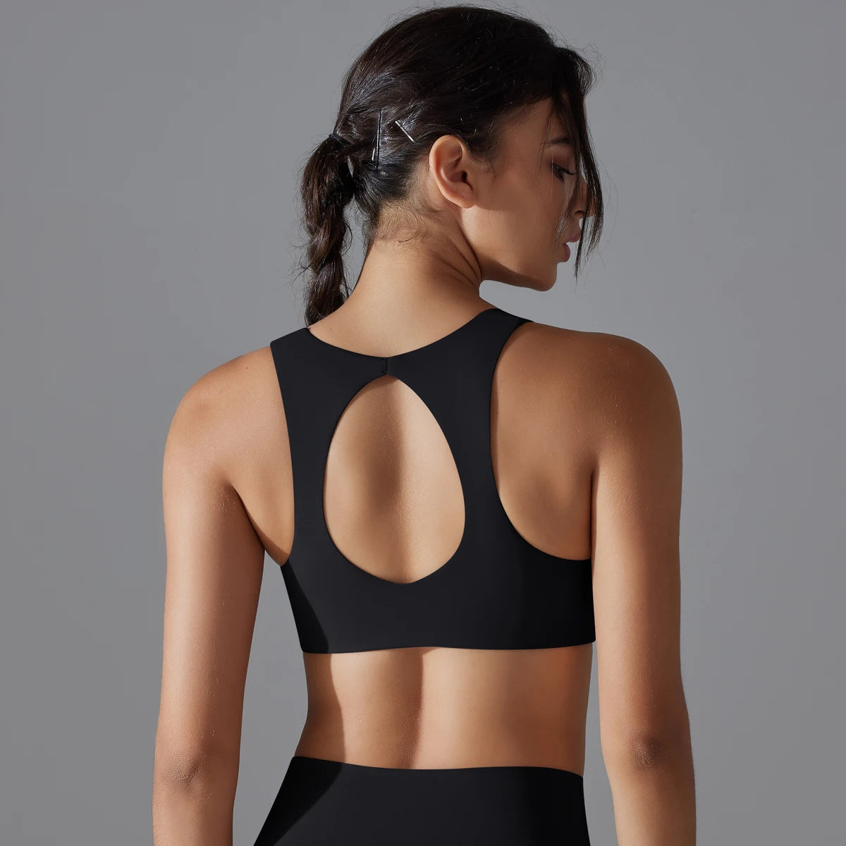 Victorious Blackout Motion Sports Bra