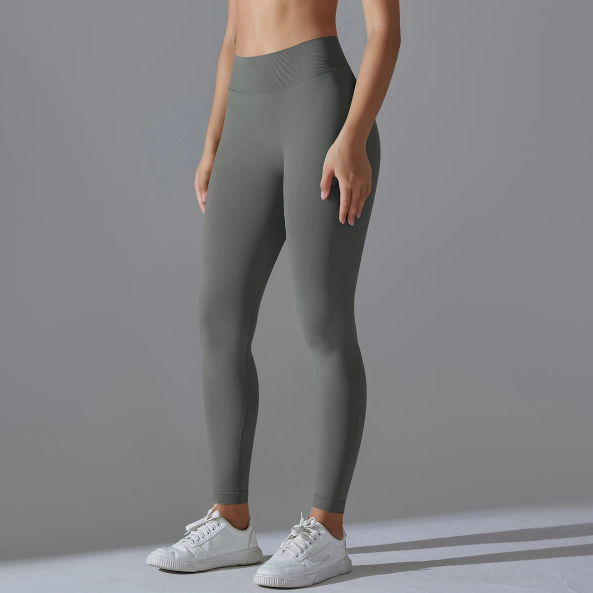 Victorious Lunar Veil Sport Leggings