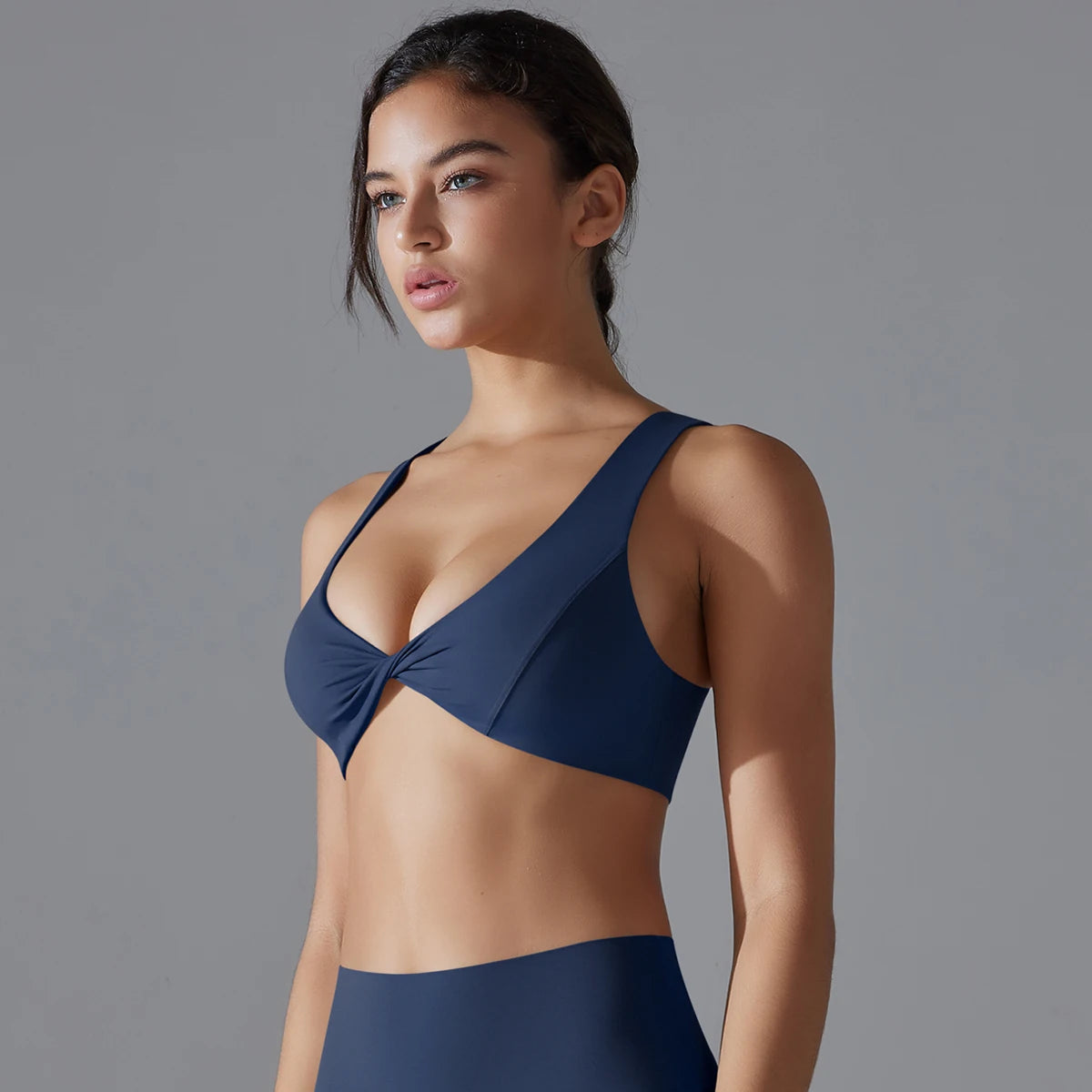 Victorious Blackout Motion Sports Bra