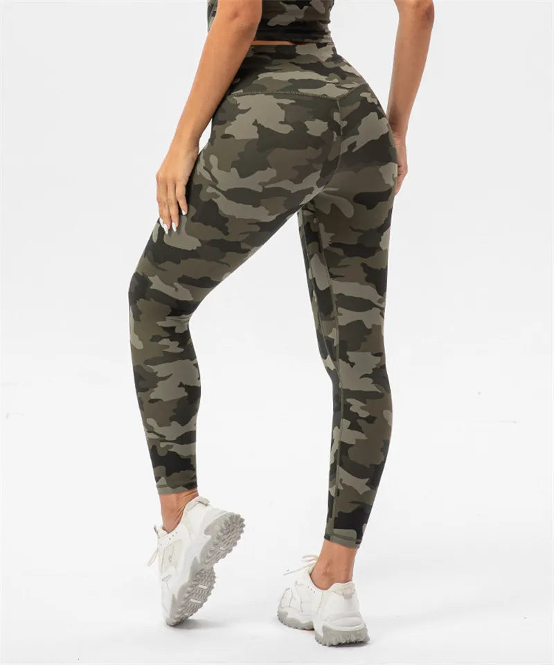 Ellie Winter Camo Leggings XXIV