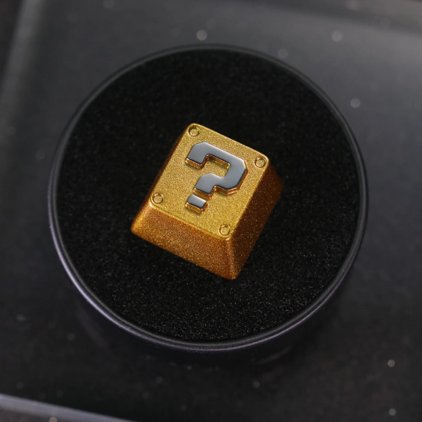 Victorious Keystone Artisan Keycap for Mechanical Keyboard Question Mark Anime Theme / Zinc Aluminum Alloy Metal