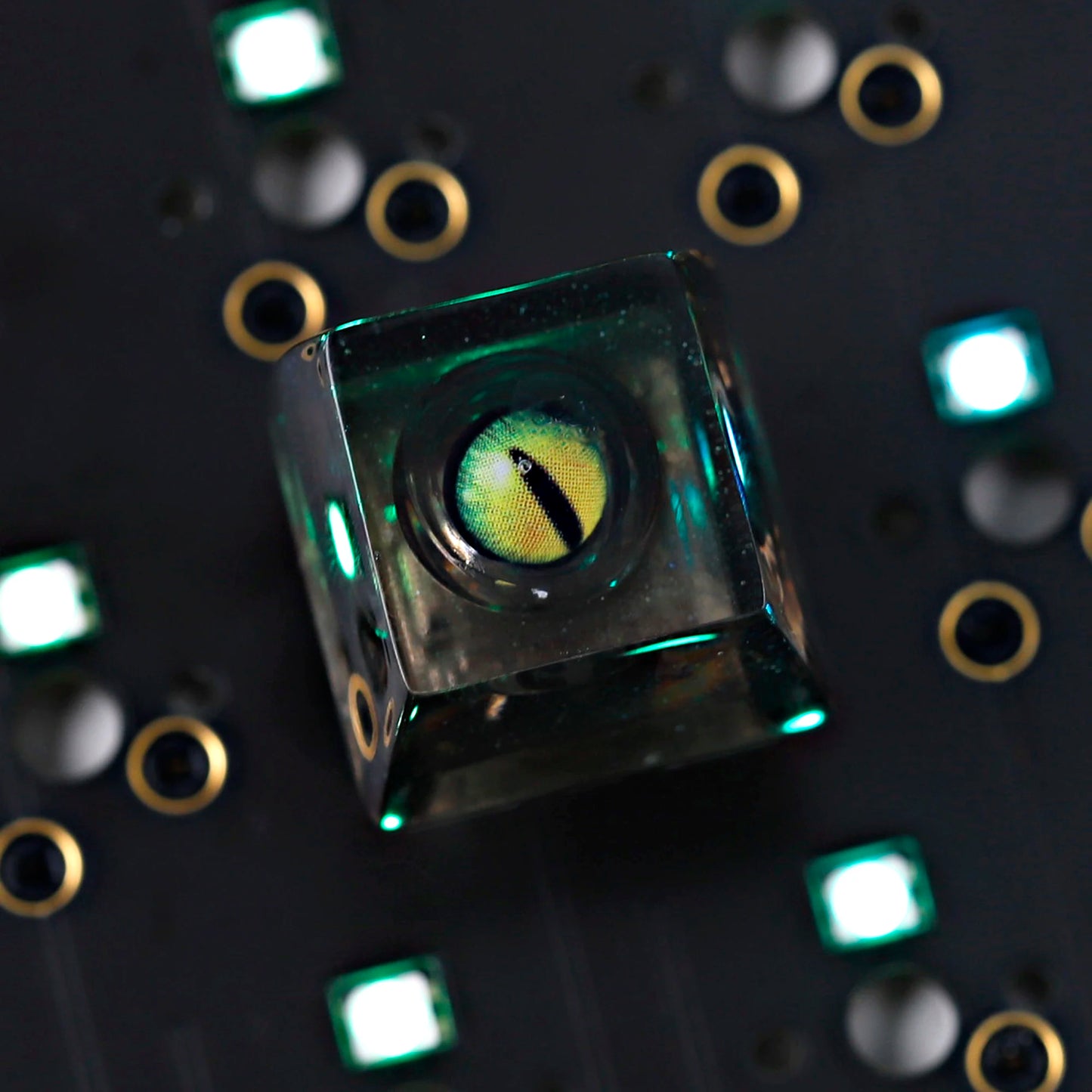 Victorious Artisan Keycap Resin Shine Through Evil Eye Keycaps For Cherry MX Mechanical Gaming Keyboard