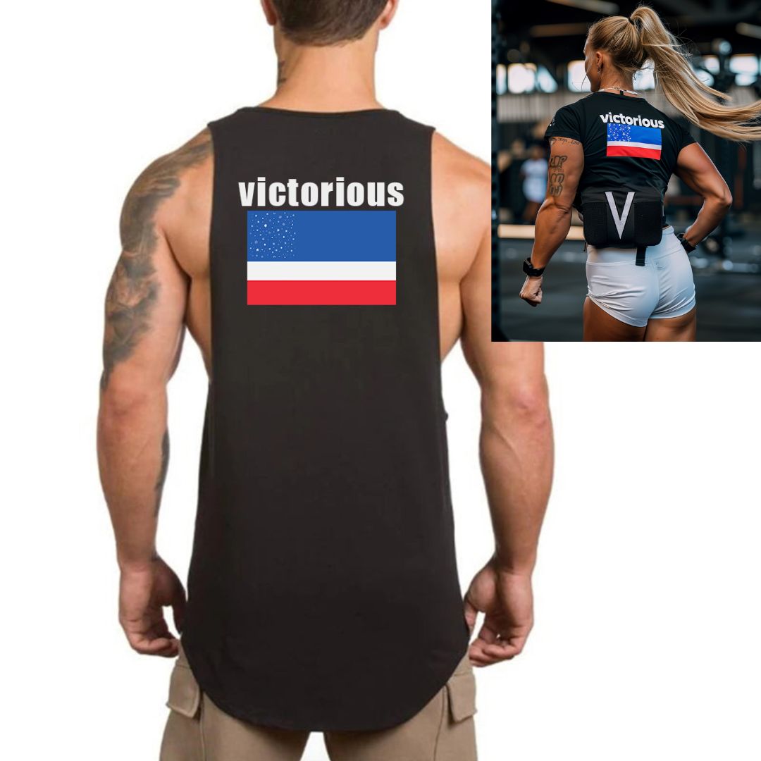 Victorious sterkur og hugrakkur (Icelandic Gym T-shirt)