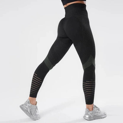 Black / S Women Fitness Leggings / Seamless High-Waist / Breathable Leggings for Gym (Comet)