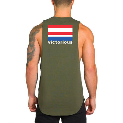 Victorious aldrei gefast upp (Low Neck) (Icelandic Gym T-shirt)