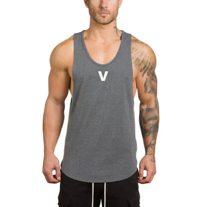 Victorious aldrei gefast upp (Low Neck) (Icelandic Gym T-shirt)